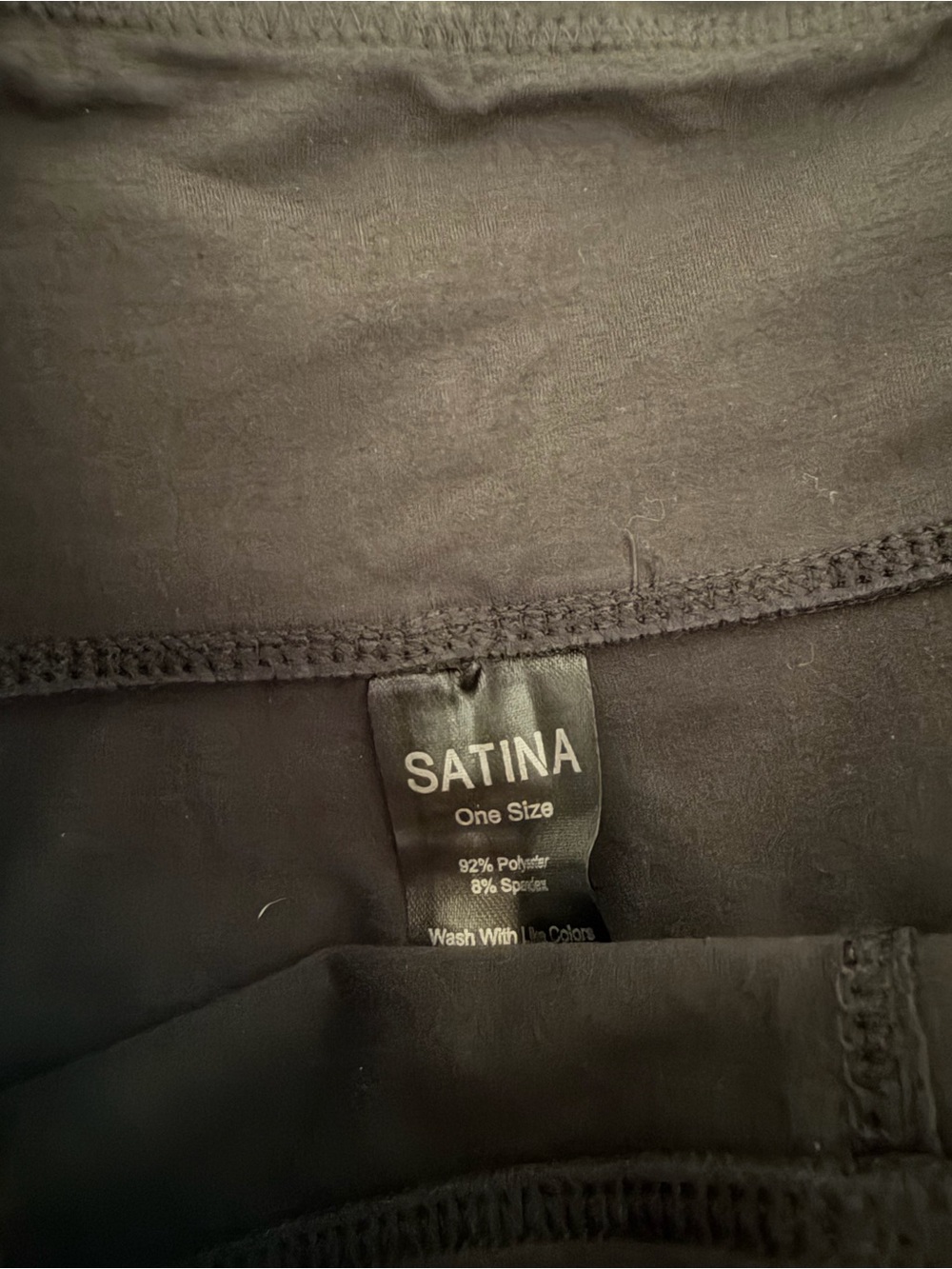 Satina Black Capri Leggings One Size